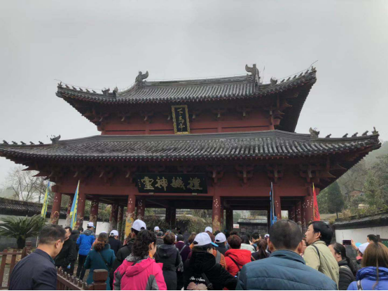 湖南高壓配電設(shè)備,自動(dòng)化設(shè)備,低壓配電設(shè)備 湖南高壓配電設(shè)備,自動(dòng)化設(shè)備,低壓配電設(shè)備